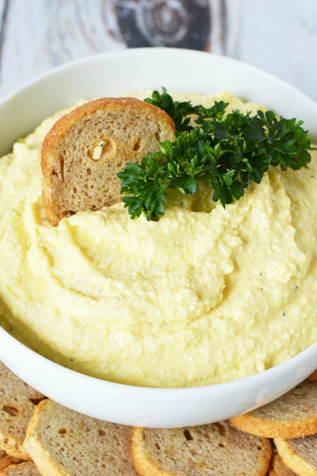 Deviled Egg Dip (Tastes Just like Deviled Eggs!) Easy Side Dish Recipes