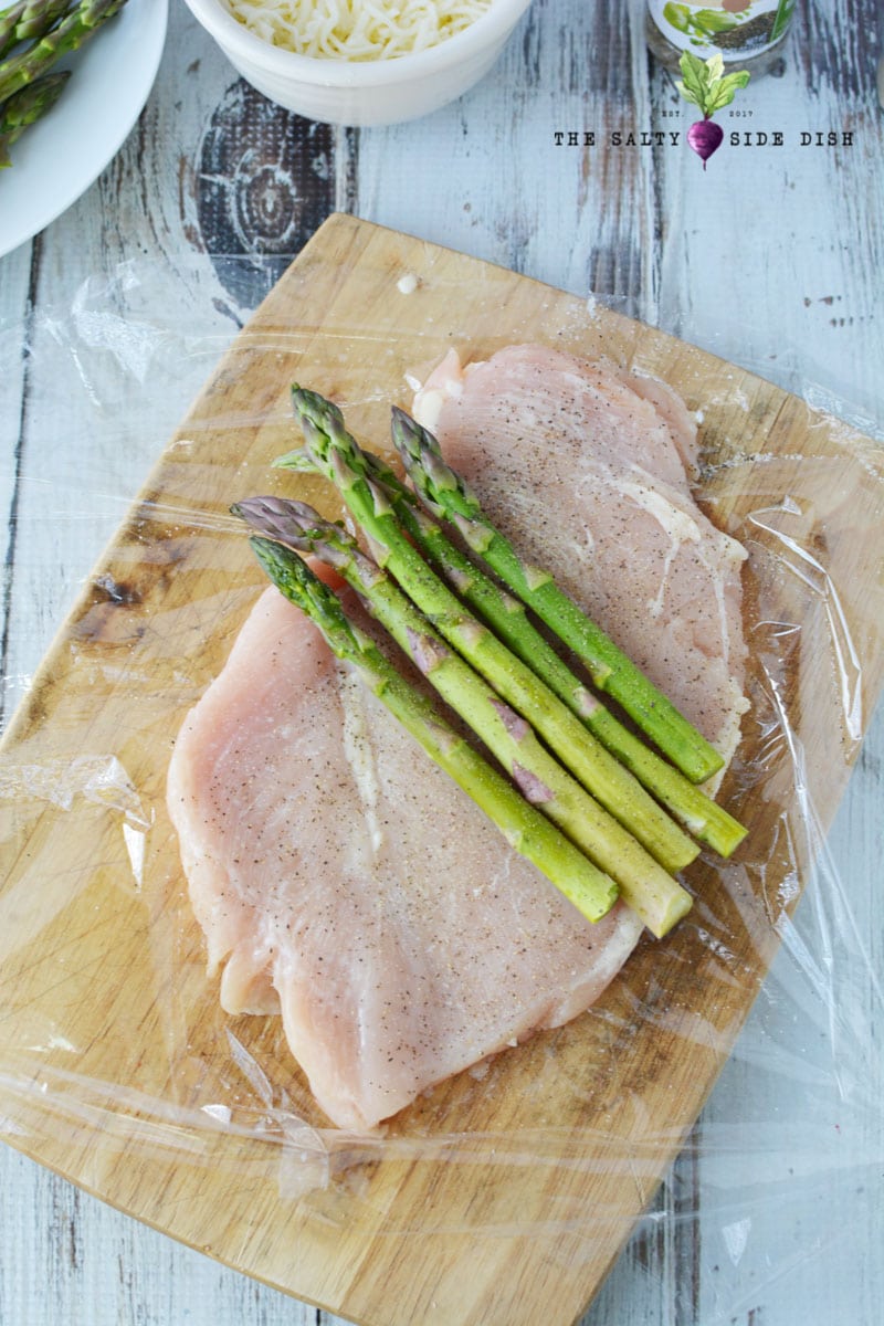 asparagus spears in chicken breasts