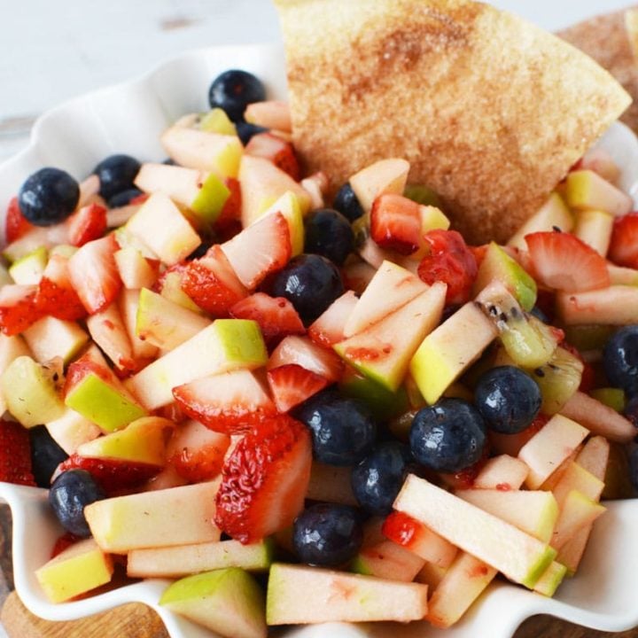 Apple Fruit Salsa With Homemade Cinnamon Sugar Chips