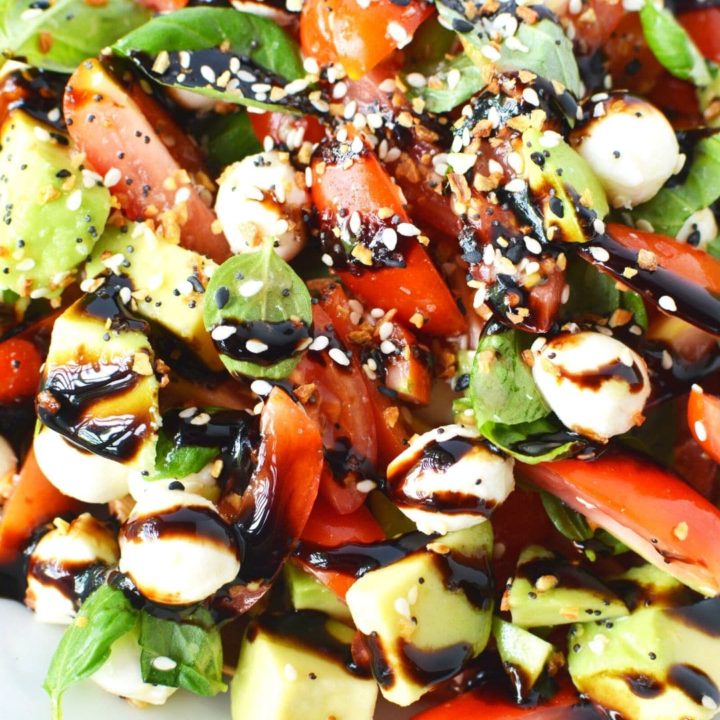 Caprese Everything Bagel Avocado Salad Recipe