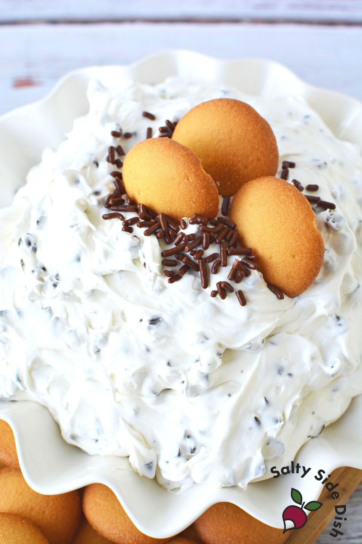 Medium bowl of tiktok booty dip recipe with vanilla wafers.