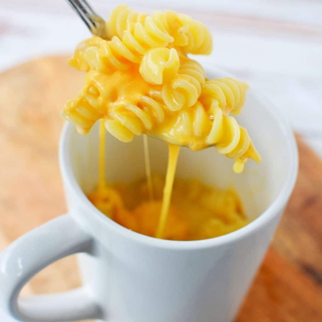 Mac and Cheese in a Mug, Viral TikTok Food Trend! Salty Side Dish