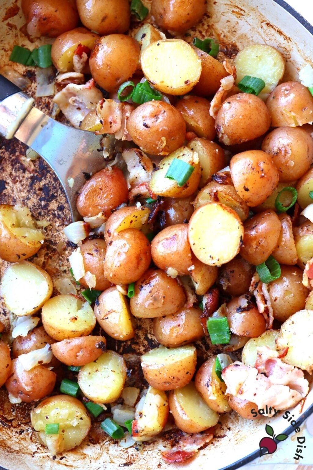 Skillet Potatoes Onions With Crispy Bacon Salty Side Dish Recipes