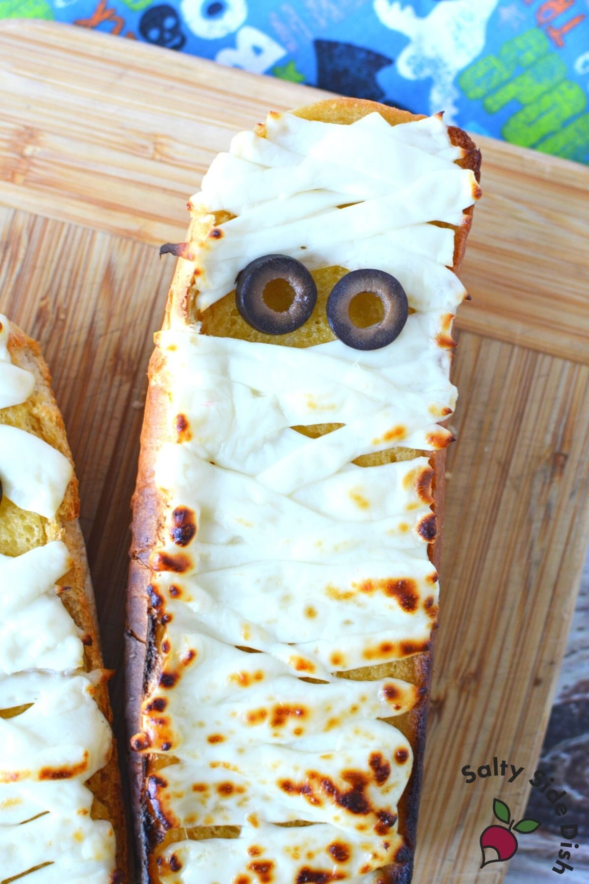 easy halloween garlic bread on a cutting board.