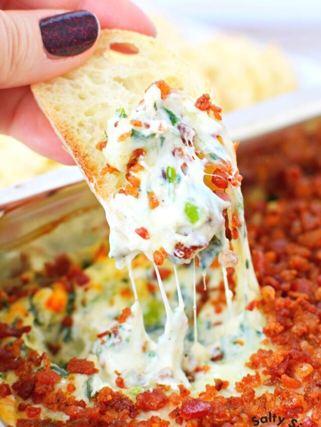 Loaded Bacon Spinach Dip – Creamy! Cheesy!