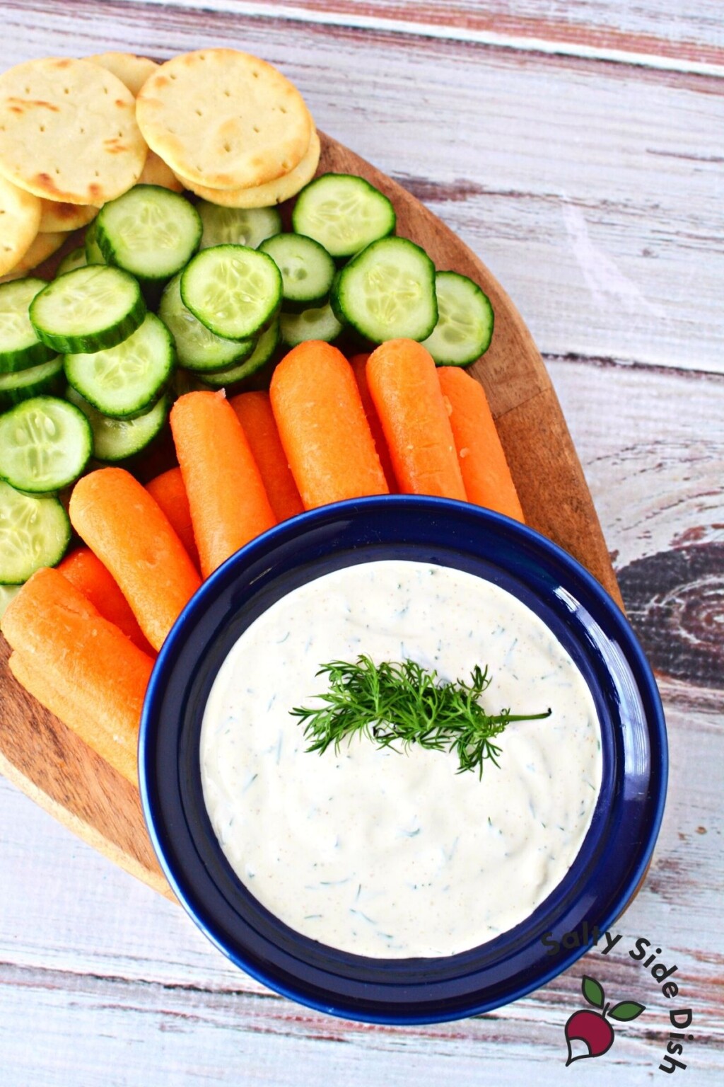 Easy Sour Cream Dip with Fresh Dill Herbs 5 Ingredients