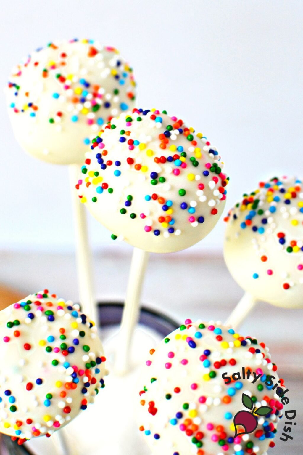 better-than-starbucks-cake-pops-no-bake-lofthouse-cookies