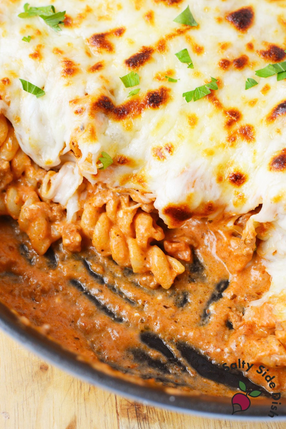 simple dinner recipe cheesy ground beef pasta skillet with broiled mozzarella